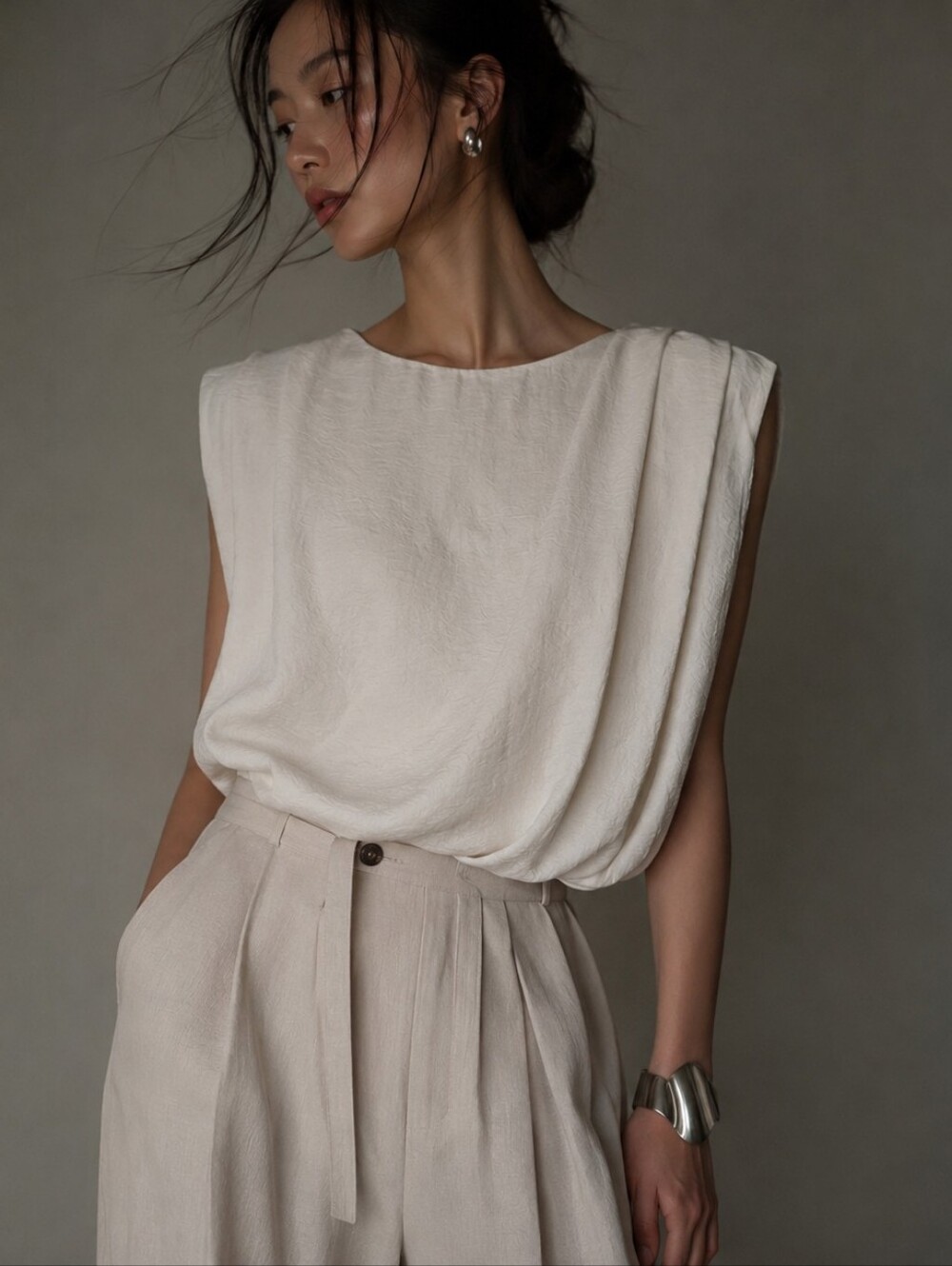 DO+BE White Satin Blouse Boxy Bubble Hem Medium Glam Statement Event Wedding